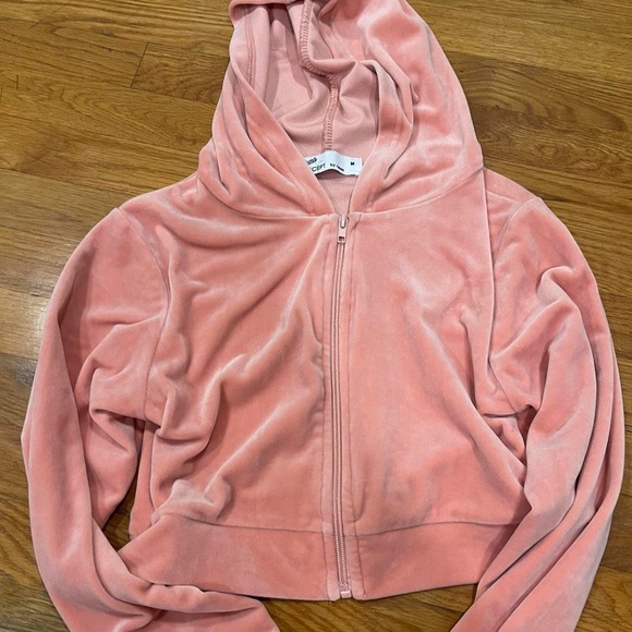 Baby Pink Mini Sweater - Picture 2 of 4